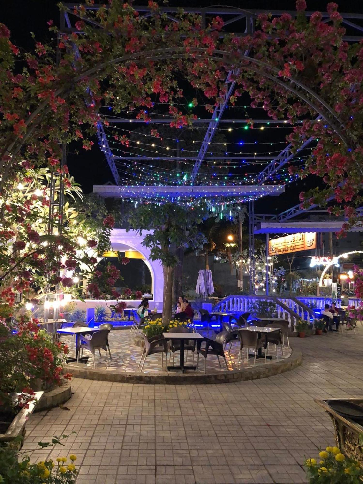 Que Toi Hotel Soc Trang Bagian luar foto